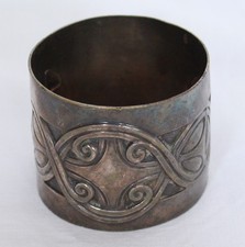 SCHÖNER ALTER SERVIETTENRING