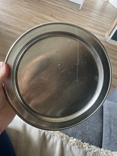 Versilberter Teller, Schwer